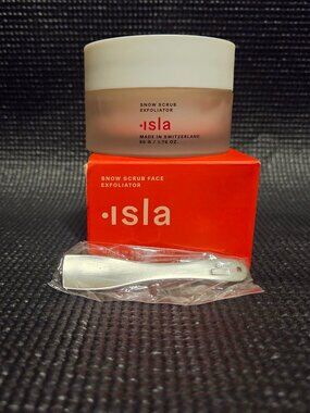 Isla Snow Scrub Face Exfoliator